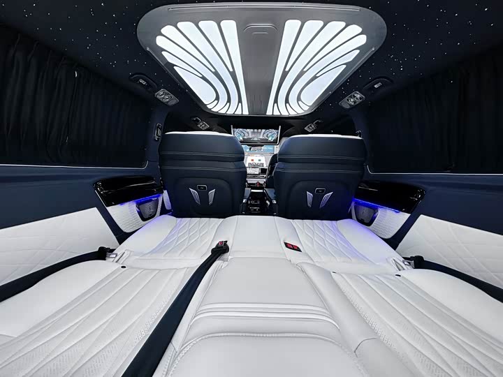 Фото 8 - Mercedes-Benz Vito