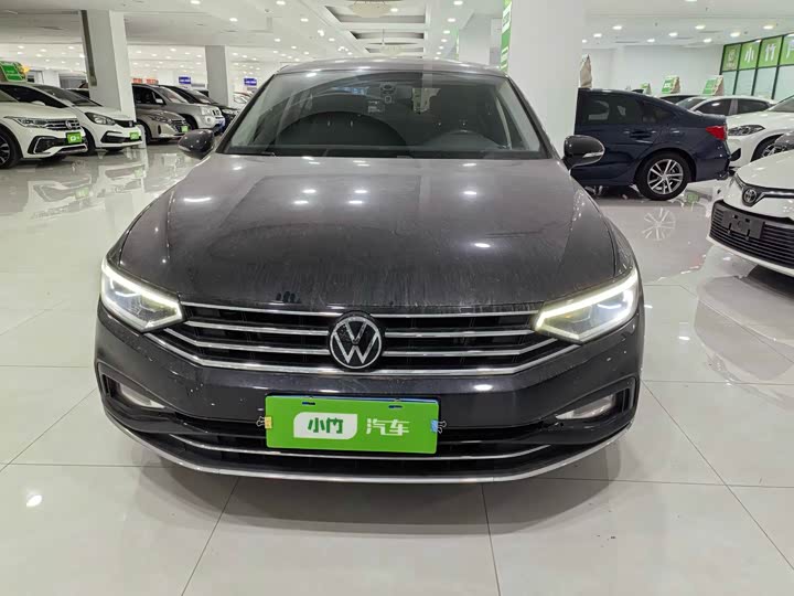 Фото 2 - Volkswagen Magotan