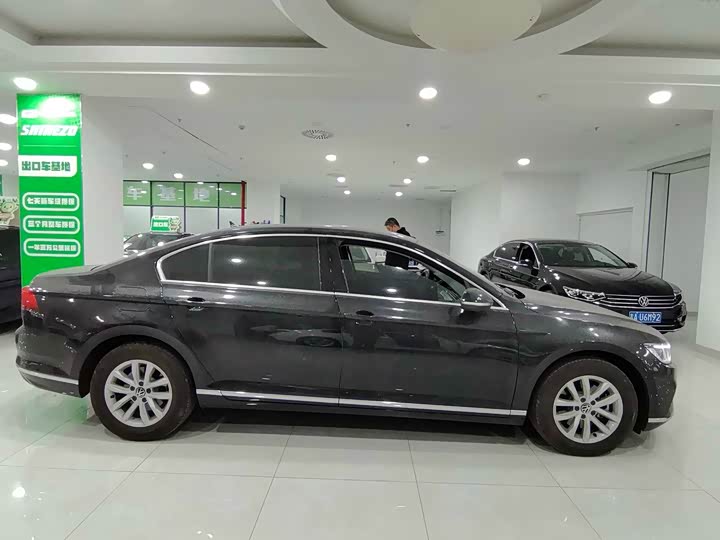 Фото 4 - Volkswagen Magotan