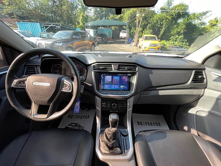 Фото 13 - Maxus T70