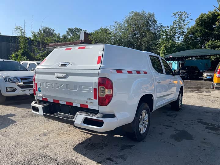 Фото 5 - Maxus T70