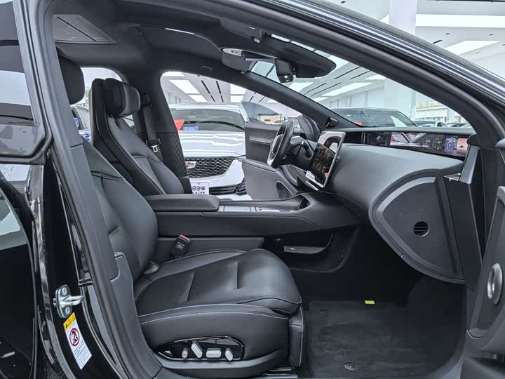 Фото 10 - Avatr 12