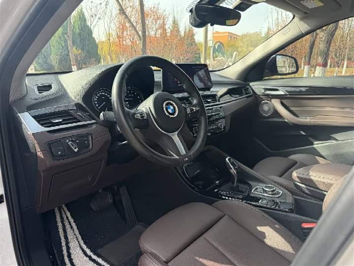 Фото 11 - BMW X2