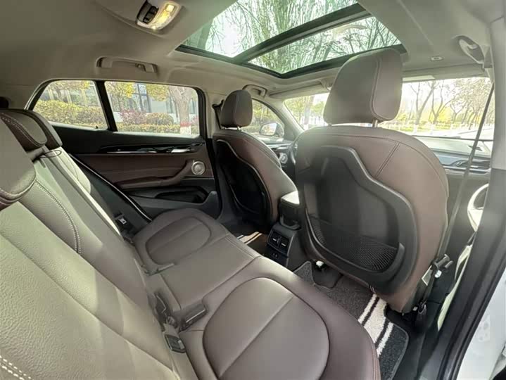 Фото 17 - BMW X2