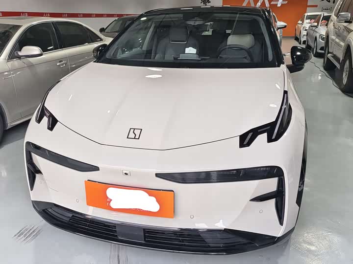 Фото 1 - Zeekr X