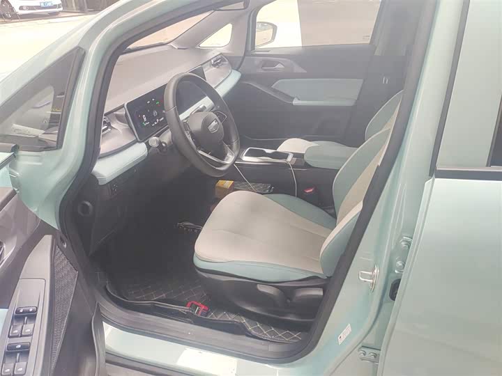 Фото 15 - Geely Geometry E Firefly