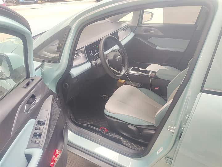 Фото 16 - Geely Geometry E Firefly