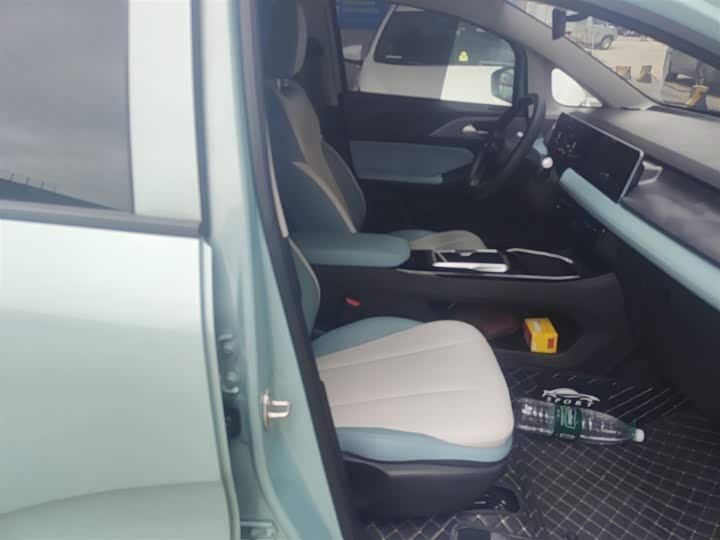 Фото 25 - Geely Geometry E Firefly