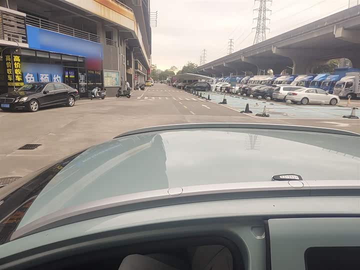 Фото 27 - Geely Geometry E Firefly