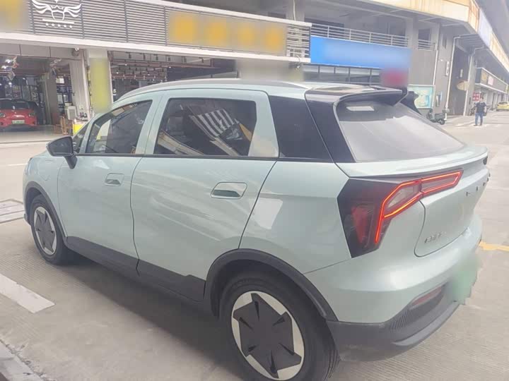 Фото 5 - Geely Geometry E Firefly