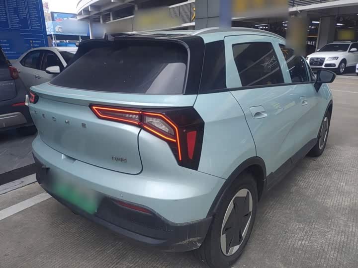 Фото 7 - Geely Geometry E Firefly