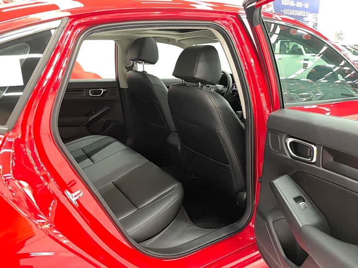 Фото 14 - Honda Civic