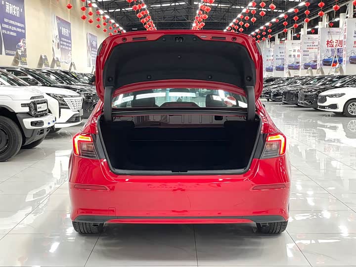 Фото 16 - Honda Civic