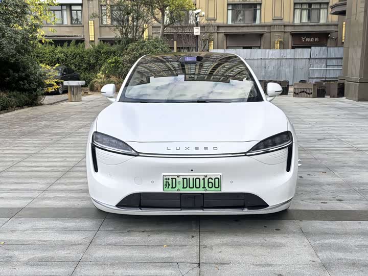 Фото 2 - Luxeed R7