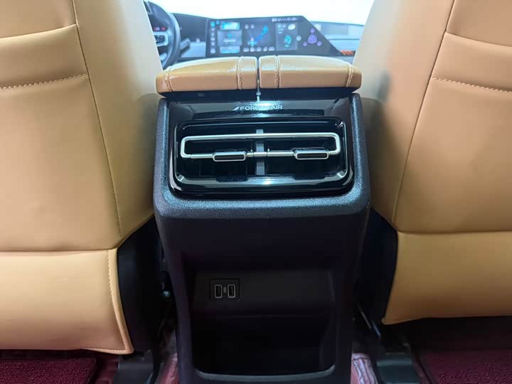 Фото 19 - Changan UNI-K