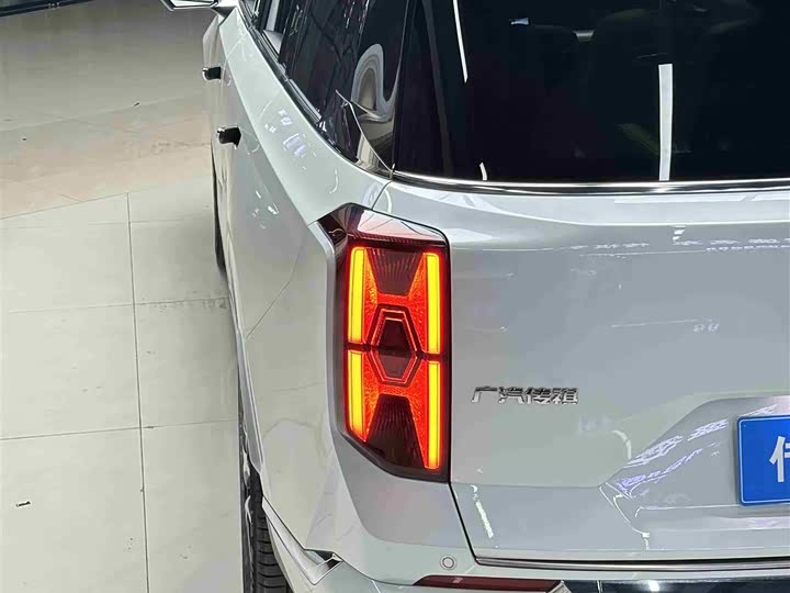 Фото 32 - GAC Trumpchi GS8