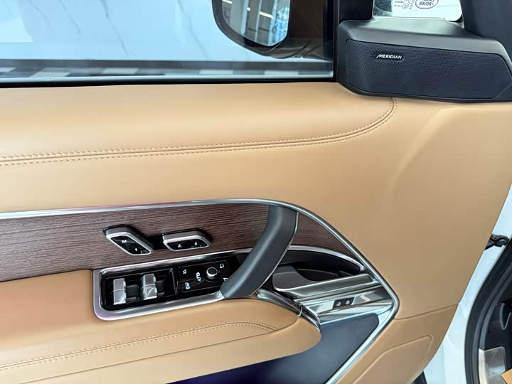 Фото 8 - Land Rover Range Rover