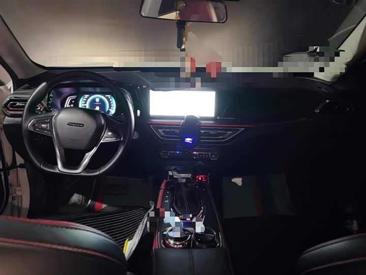 Фото 13 - Changan Oshan X5