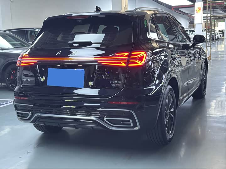 Фото 16 - Hongqi HS5