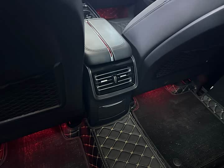 Фото 7 - Hongqi HS5