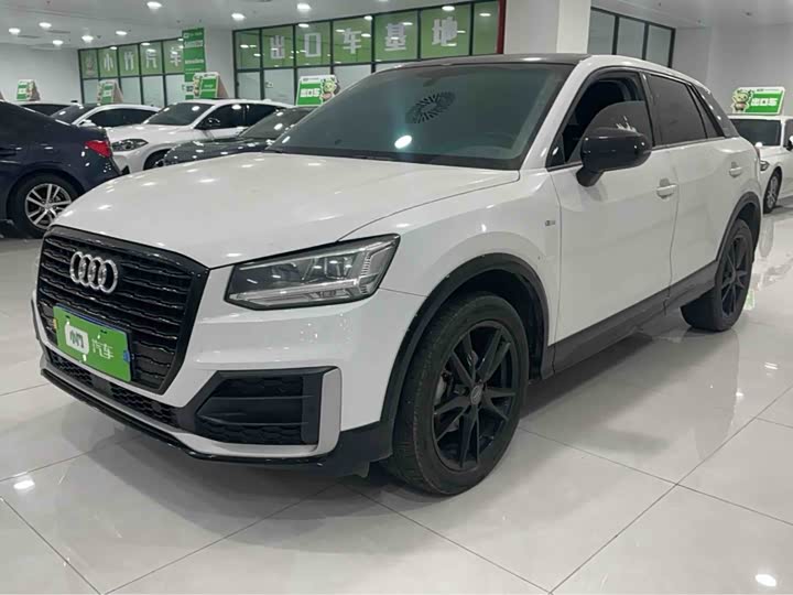 Фото 1 - Audi Q2L