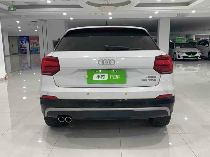 Фото 6 - Audi Q2L