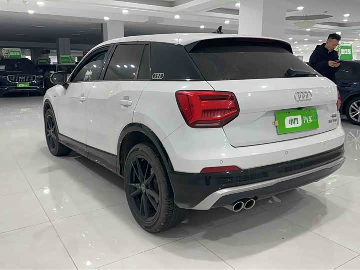 Фото 7 - Audi Q2L