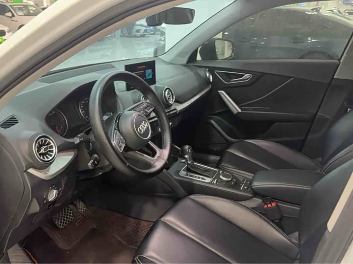 Фото 9 - Audi Q2L