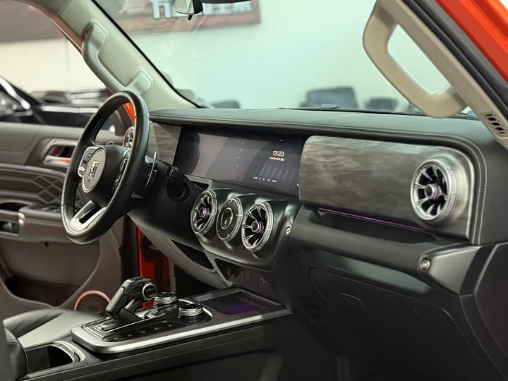 Фото 5 - Tank 300