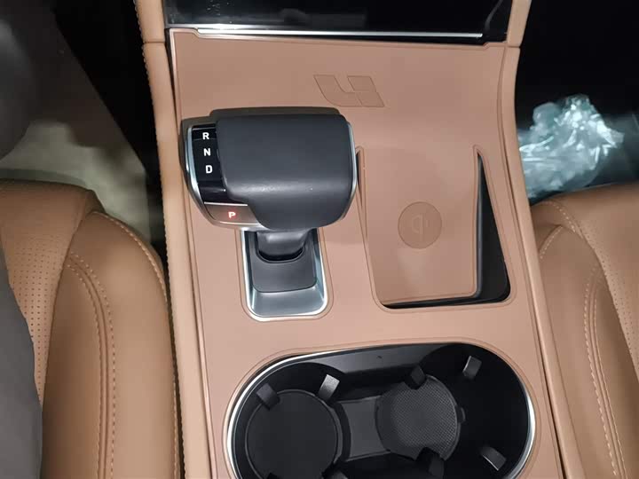 Фото 14 - LiXiang One