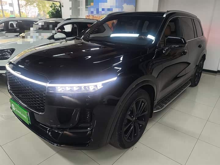 Фото 2 - LiXiang One