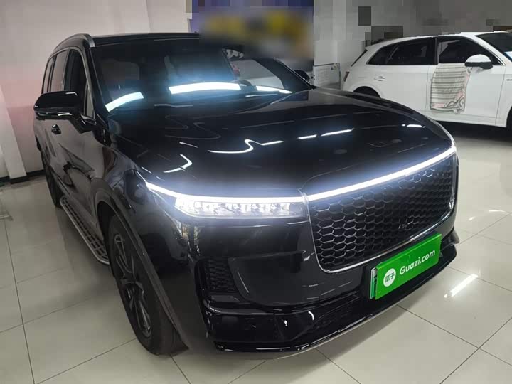 Фото 4 - LiXiang One