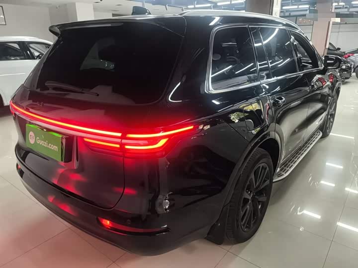 Фото 7 - LiXiang One