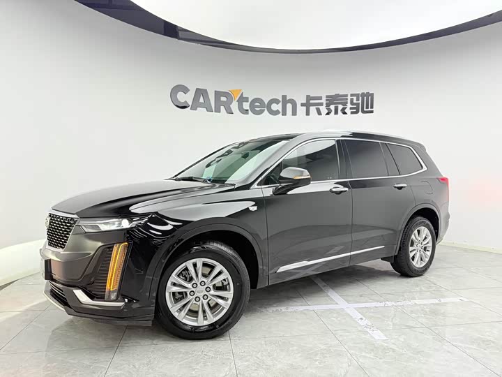 Фото 1 - Cadillac XT6