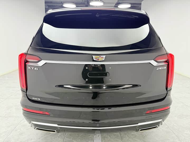 Фото 5 - Cadillac XT6