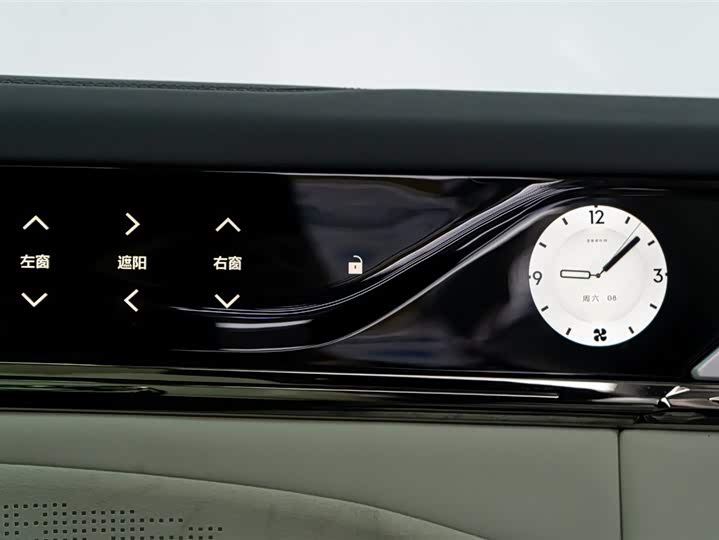 Фото 22 - Zeekr 009