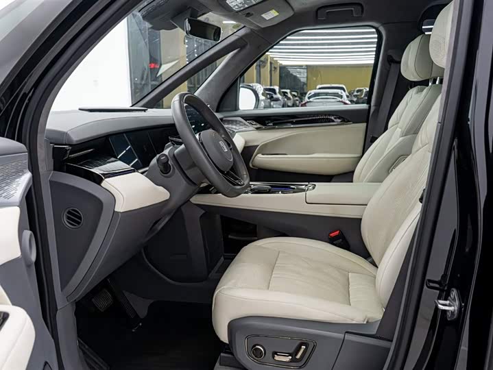 Фото 24 - Zeekr 009