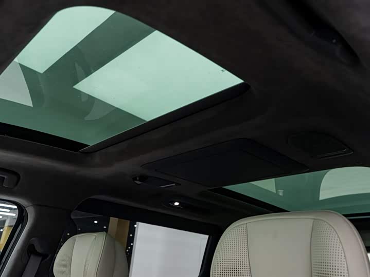 Фото 28 - Zeekr 009