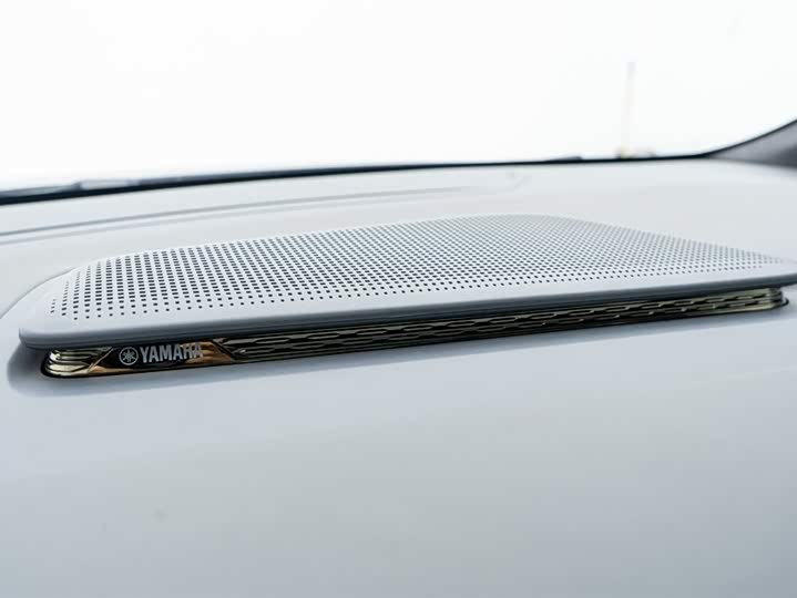 Фото 32 - Zeekr 009