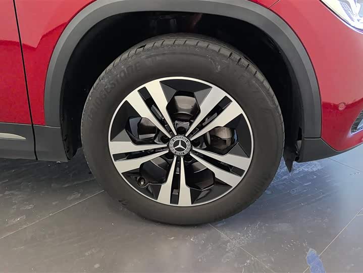 Фото 6 - Mercedes-Benz GLA-Class