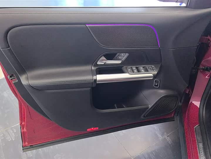 Фото 7 - Mercedes-Benz GLA-Class