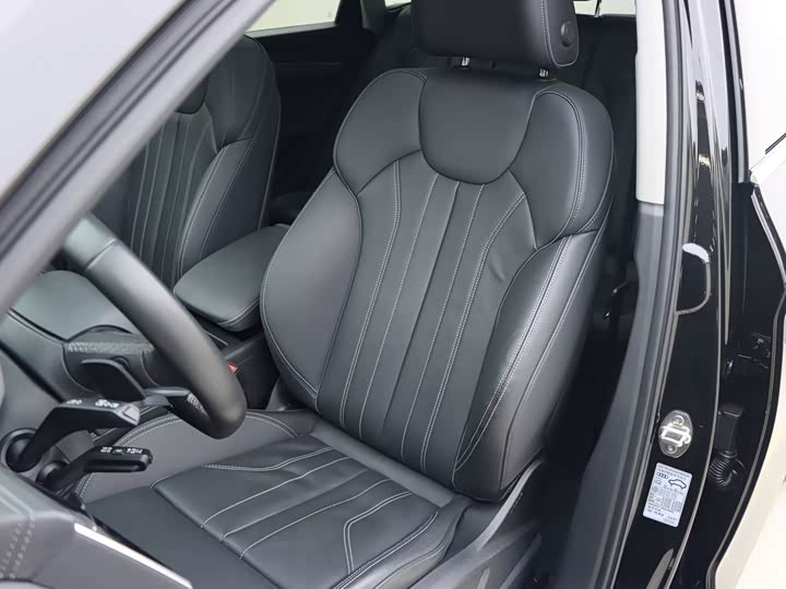 Фото 7 - Audi Q5L