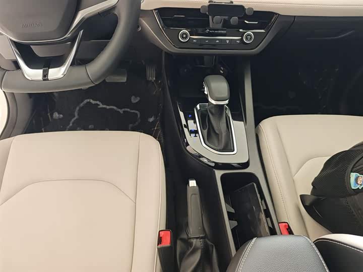 Фото 14 - Ford Escort