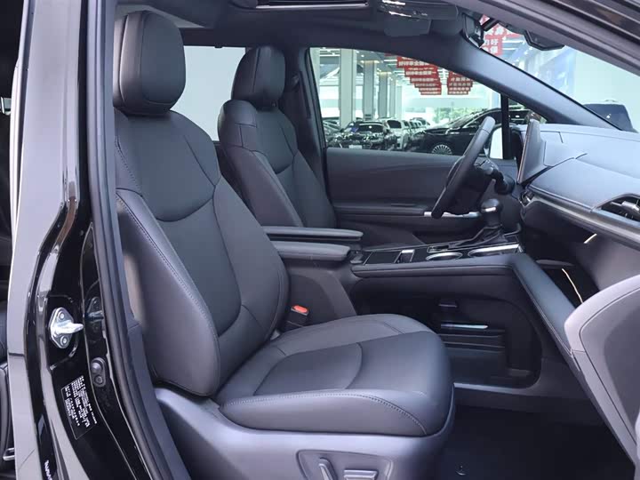 Фото 20 - Toyota Sienna