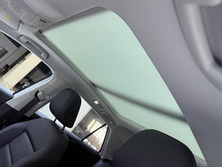 Фото 16 - Volkswagen T-Roc