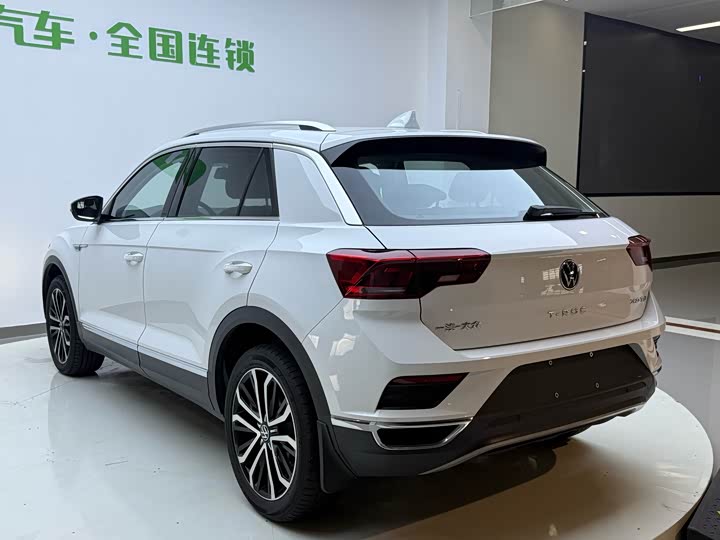 Фото 6 - Volkswagen T-Roc