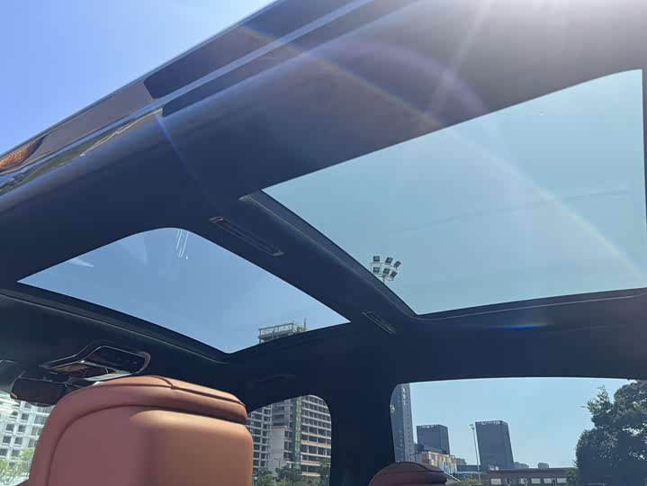 Фото 18 - Mercedes-Benz Maybach S-Class