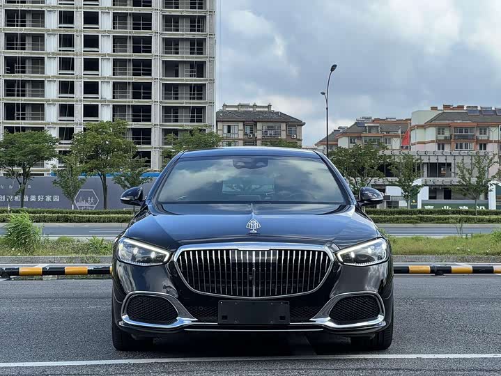 Фото 3 - Mercedes-Benz Maybach S-Class