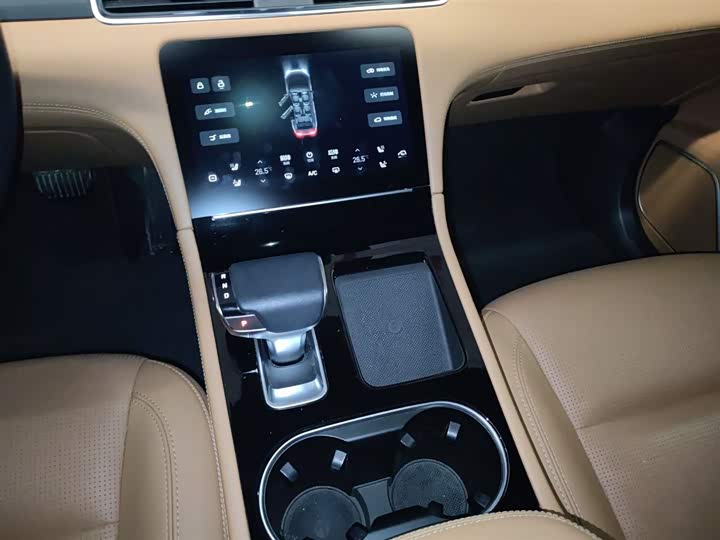 Фото 14 - LiXiang One