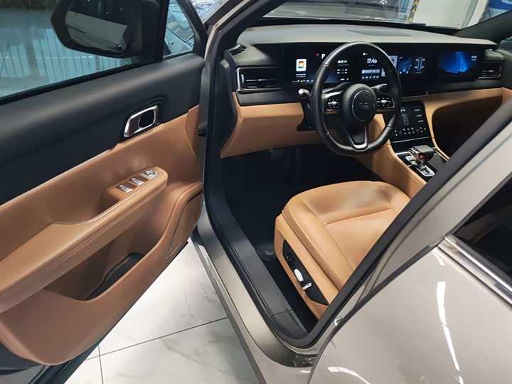 Фото 16 - LiXiang One